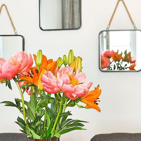 Peaceful Belvedere Apartment In Safe, Quiet & Central Location Vienna Esterno foto